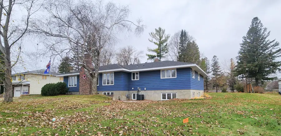 1154 Rossman Avenue, Detroit Lakes, MN 56501 - Image #2