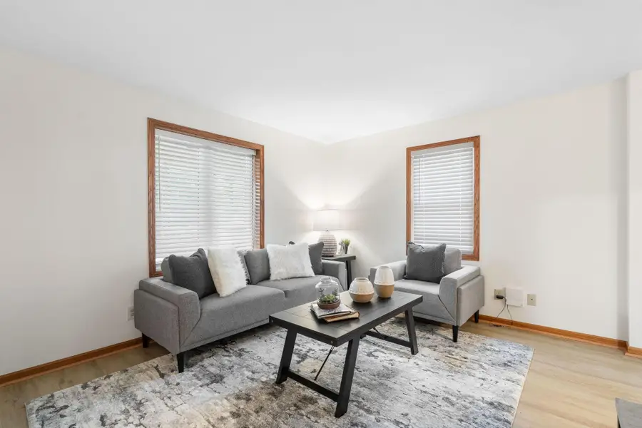 813 26th Avenue Ne, Minneapolis, MN 55418 - Image #2