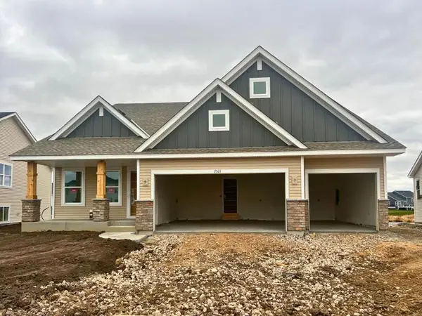 7513 Lotus Lane, Lino Lakes, MN 55038