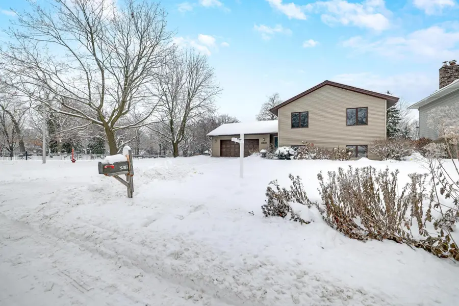 2492 Beam Avenue E, North Saint Paul, MN 55109 - Image #3