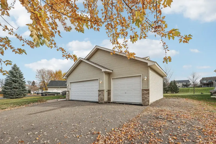 11763 N Meadow Curve, Lindstrom, MN 55045 - Image #2