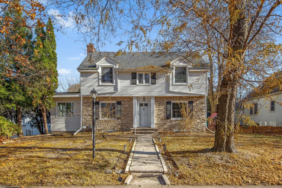 2732 Zenith Avenue N, Robbinsdale, MN 55422 - Image #1