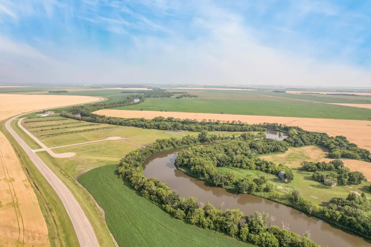 7172 180th Avenue Se, Wahpeton, ND 58075 - Image #1