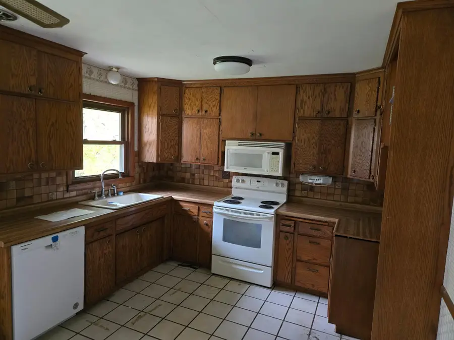 3926 Idaho Avenue N, Crystal, MN 55427 - Image #2