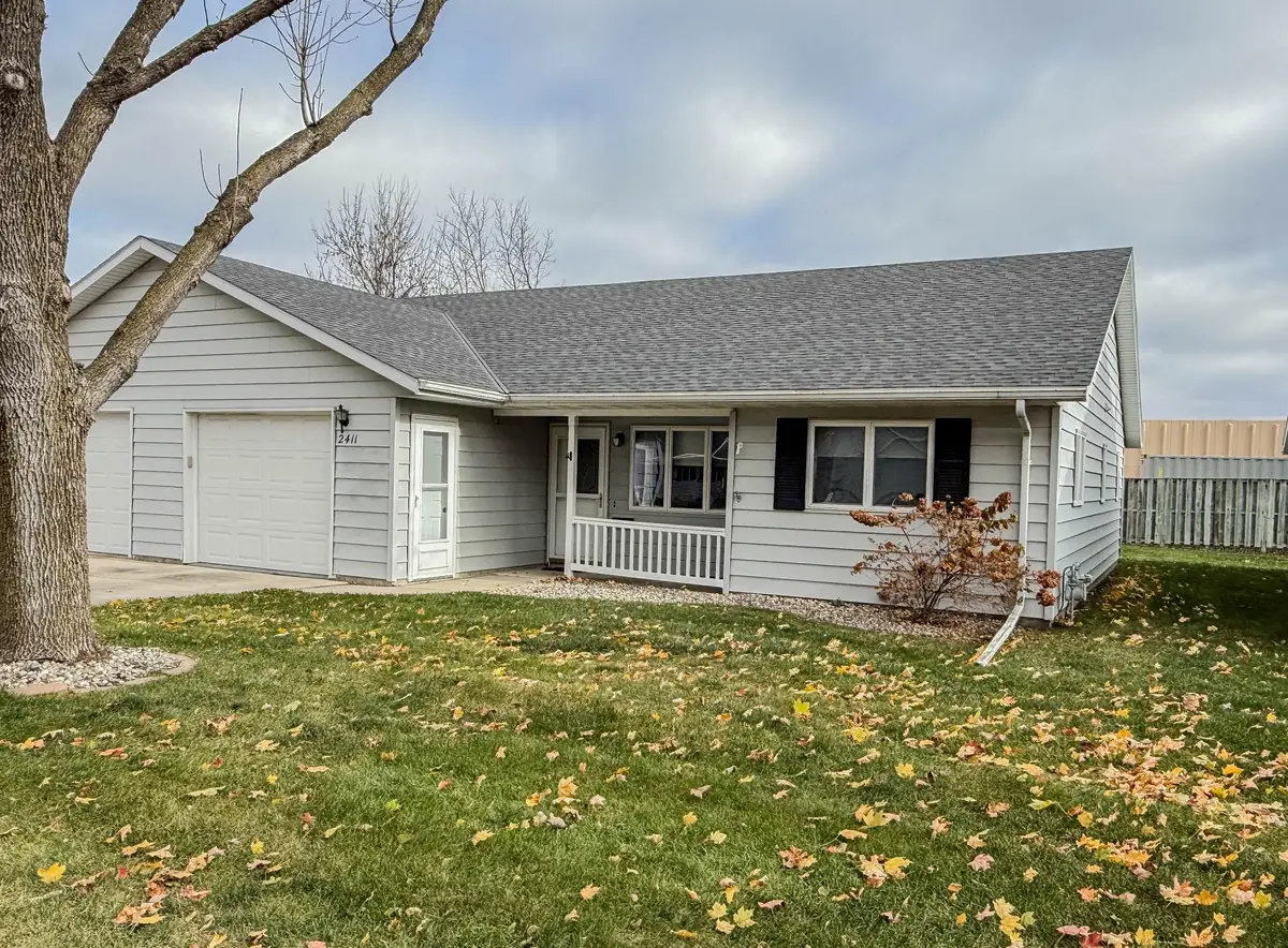 2411 Kenwood Drive Sw, Willmar, MN 56201 - Image #1