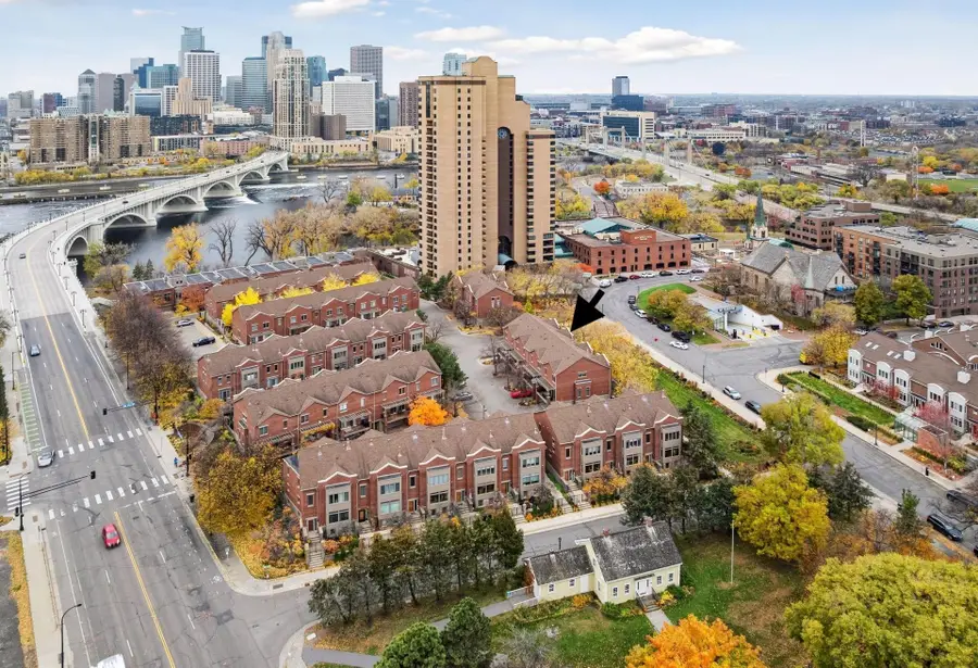 122 Bank Street Se, Minneapolis, MN 55414 - Image #2