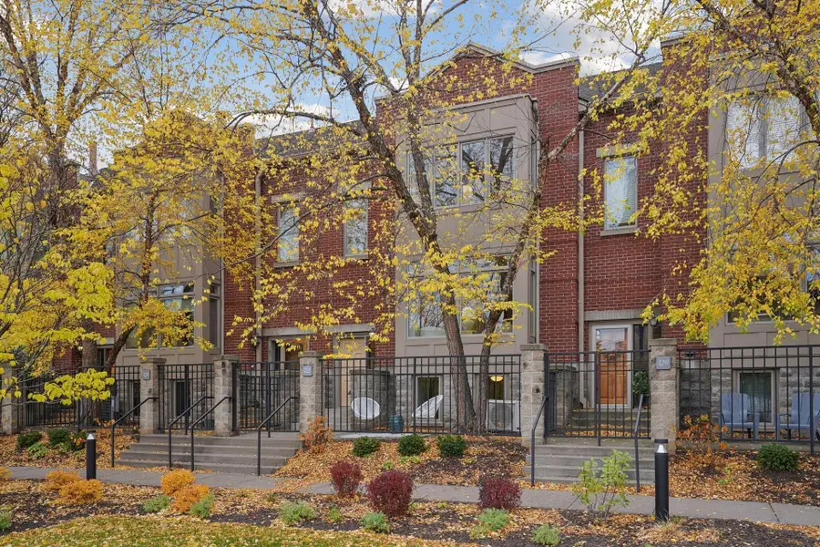 122 Bank Street Se, Minneapolis, MN 55414 - Image #3