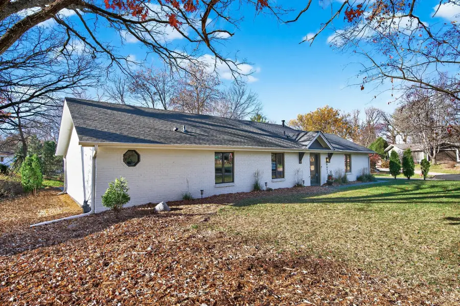 9612 Oak Ridge Trail, Minnetonka, MN 55305 - Image #2