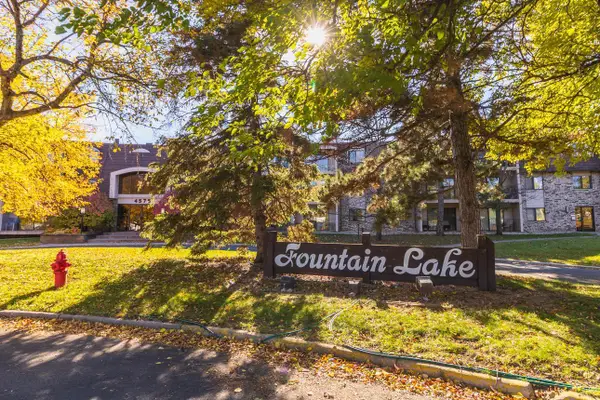 4575 W 80th Street Circle #116, Bloomington, MN 55437