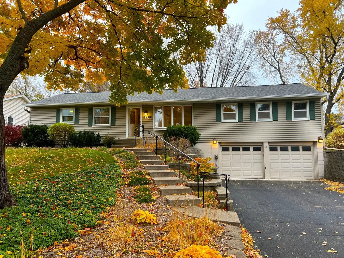 6249 Oak Knoll Drive, Woodbury, MN 55125 - Image #1