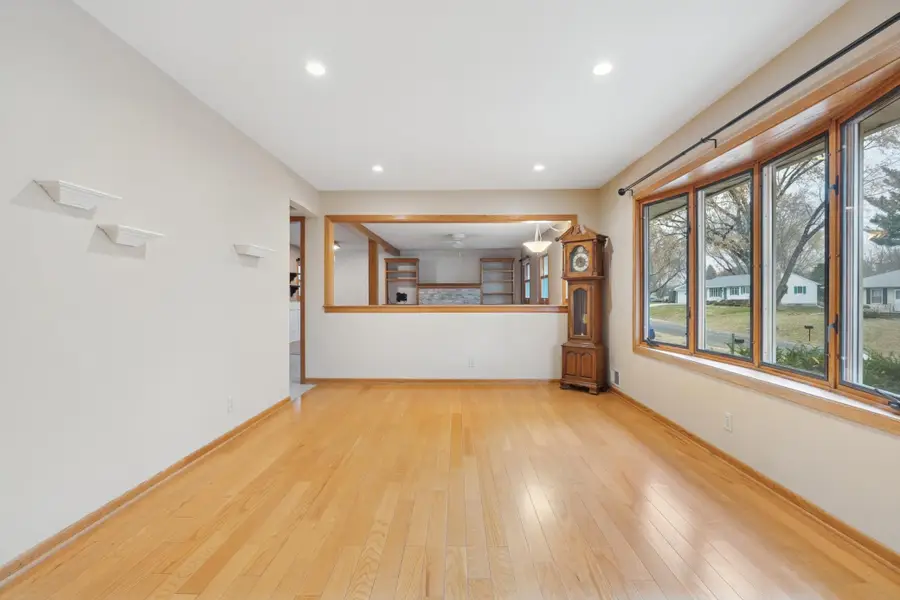 6249 Oak Knoll Drive, Woodbury, MN 55125 - Image #3