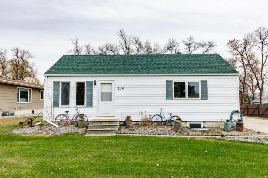 314 Nelson Drive, Horace, ND 58047 - Image #3