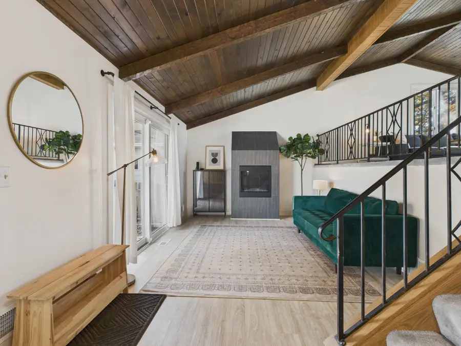 1521 Flag Avenue N, Golden Valley, MN 55427 - Image #3