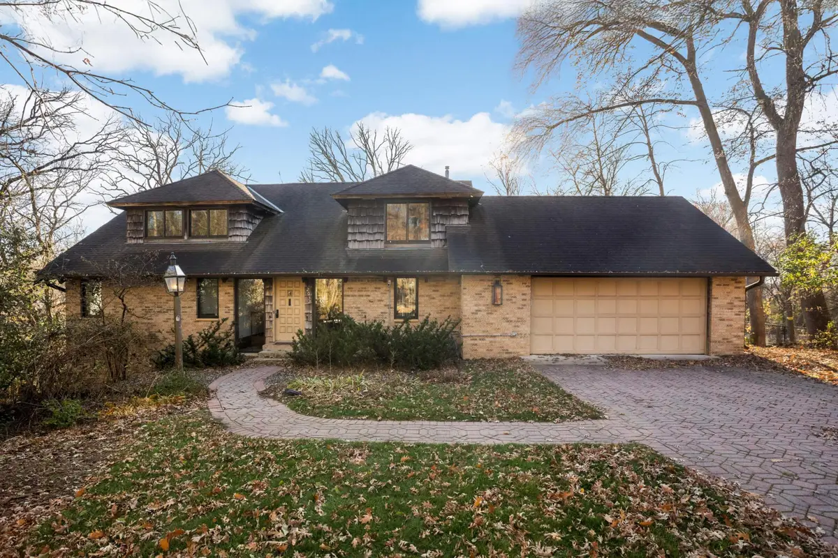 2032 Blackberry Lane, Minnetonka, MN 55391 - Image #1