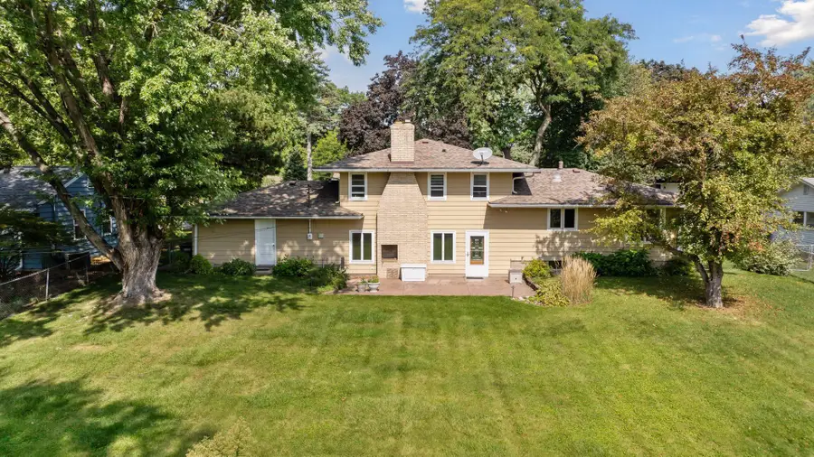 958 Woodlynn Avenue, Roseville, MN 55113 - Image #2