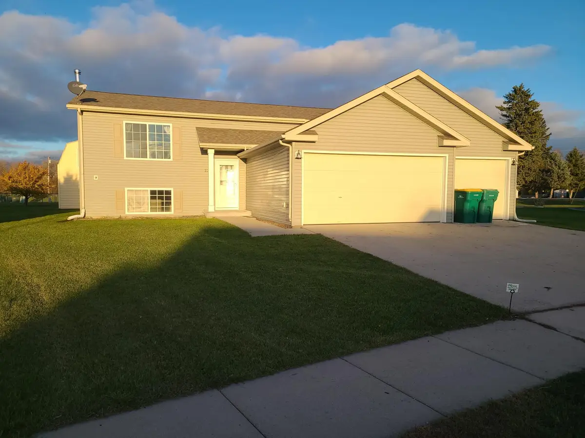 225 Maple Point Boulevard, Mapleton, ND 58059 - Image #1