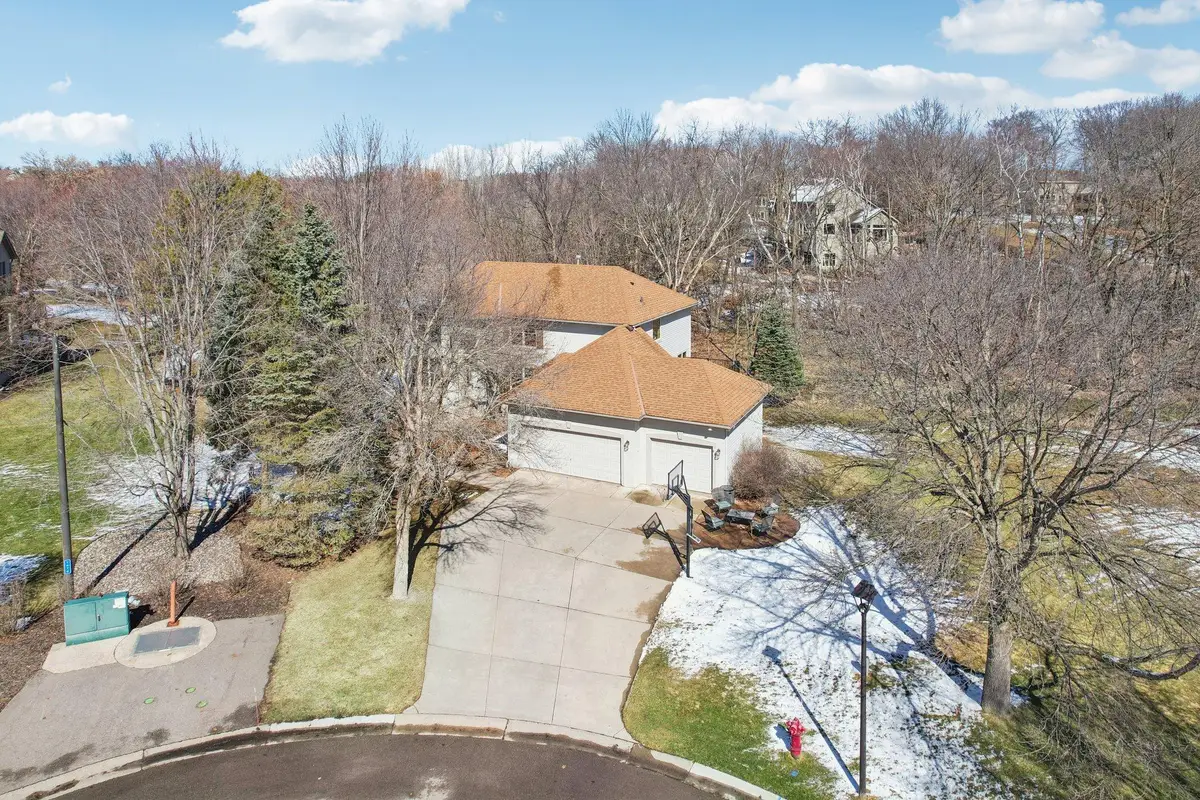7483 Moccasin Trail, Chanhassen, MN 55317 - #1