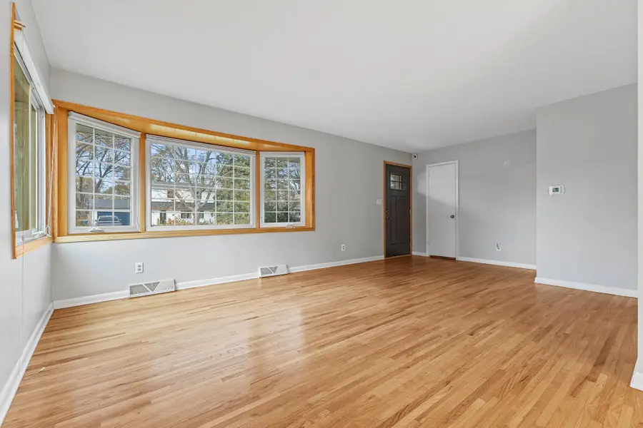 4004 Mcknight Road N, White Bear Lake, MN 55110 - Image #3