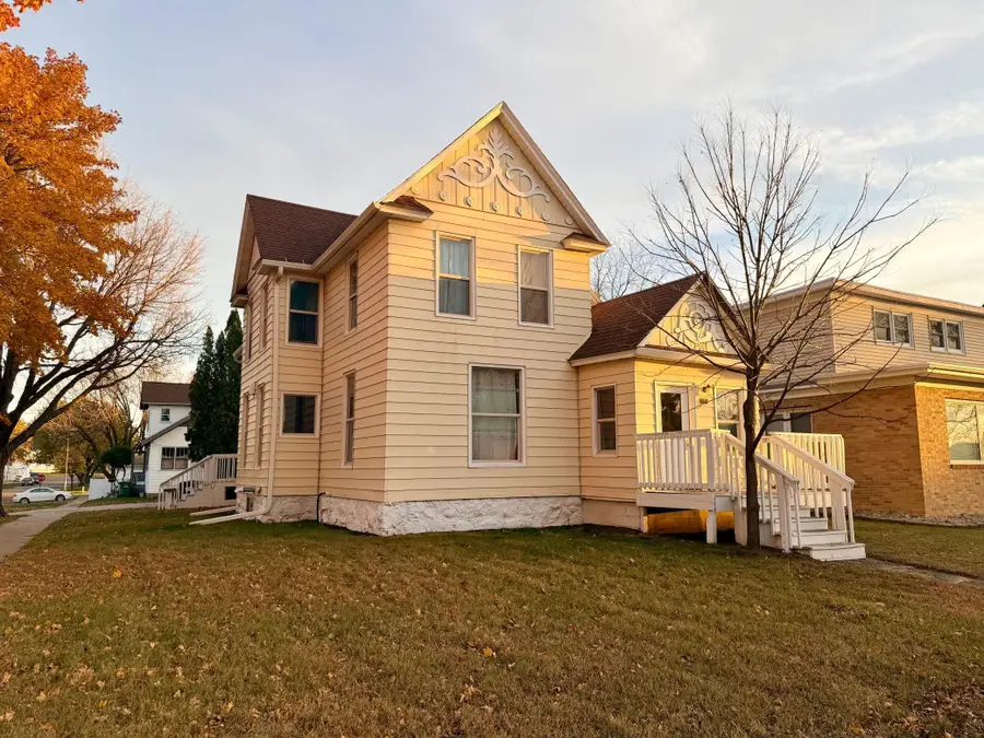 1224 4th Avenue, Worthington, MN 56187 - Image #2