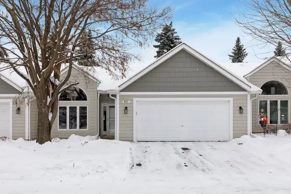 805 Southcross Drive E, Burnsville, MN 55306