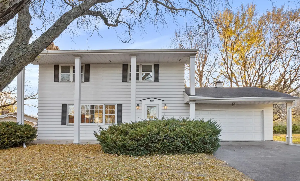 101 Heritage Circle N, Burnsville, MN 55337 - Image #1