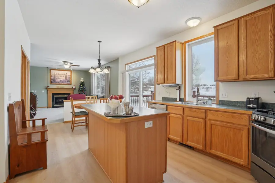 3913 Oxford Drive, Woodbury, MN 55125 - Image #3