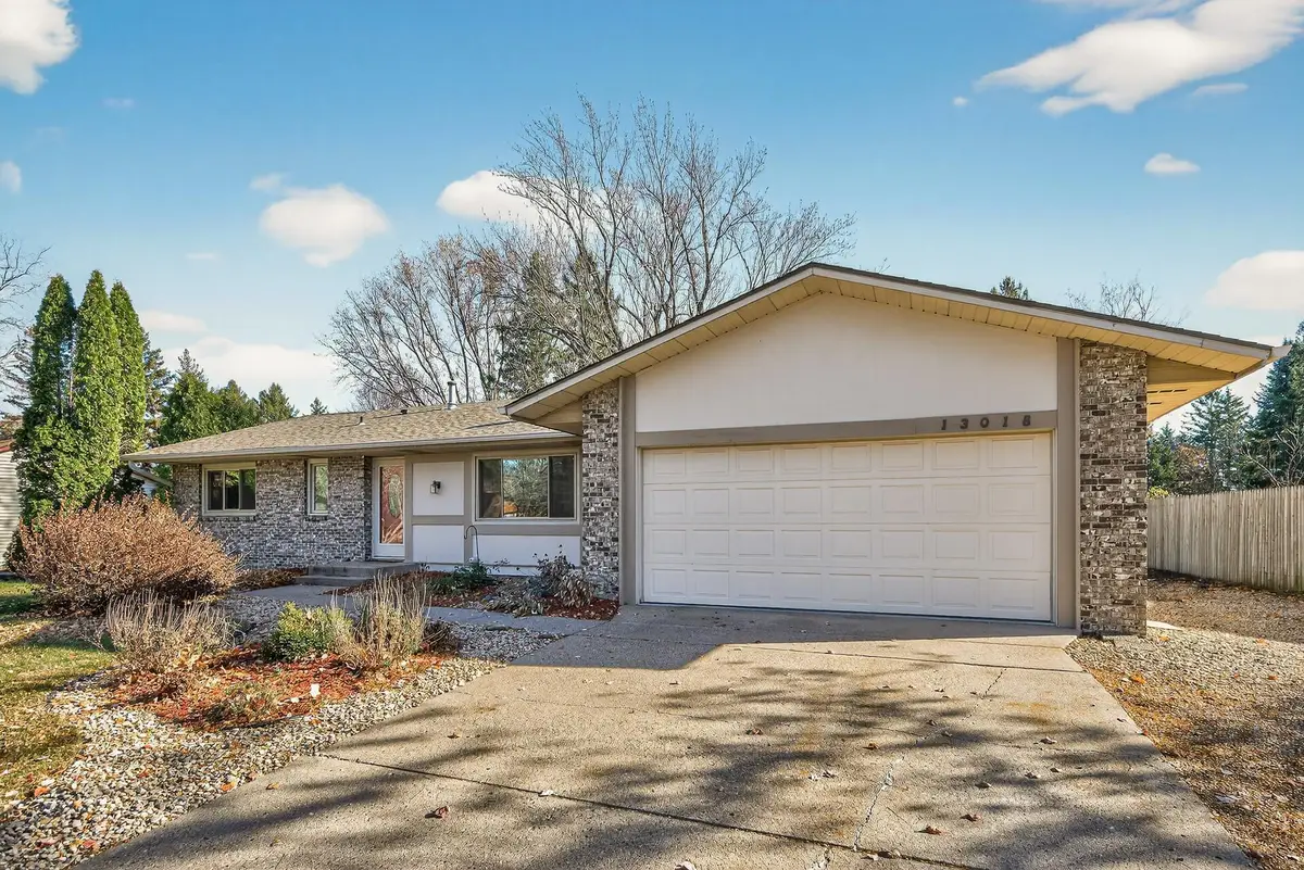 13018 Findlay Avenue, Apple Valley, MN 55124 - Image #1