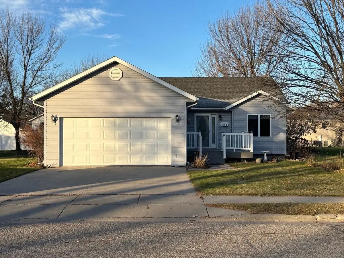 311 Kendall Avenue S, Thief River Falls, MN 56701 - Image #1