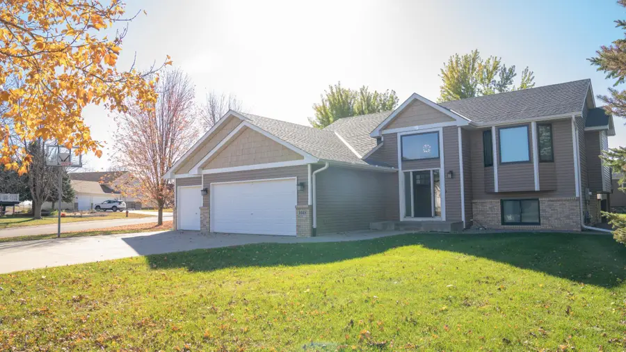 1048 Prairie Ridge Lane, Lester Prairie, MN 55354 - Image #3