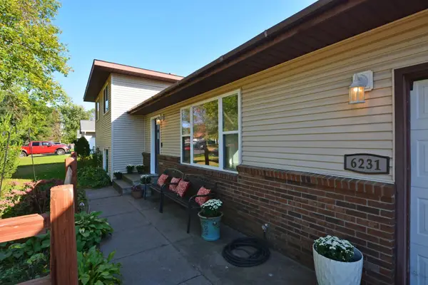 6231 Red Fox Run, North Branch, MN 55056