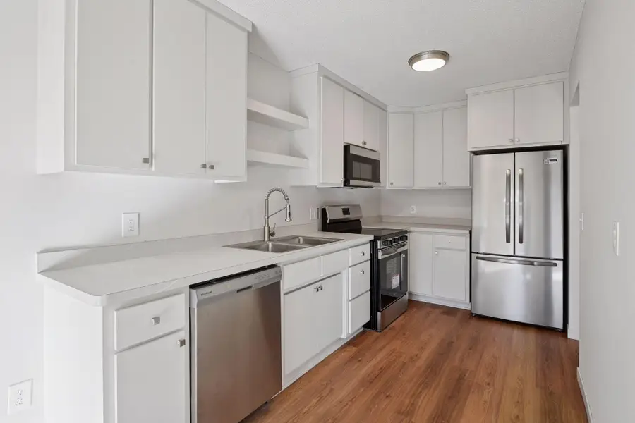 775 Evergreen Court, Burnsville, MN 55337 - Image #2