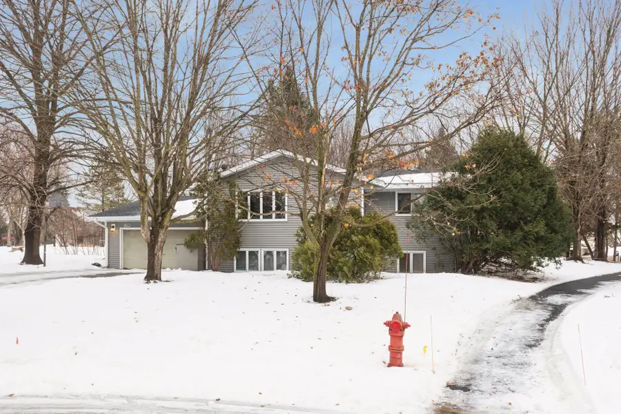 112308 Baxter Court, Chaska, MN 55318 - #2