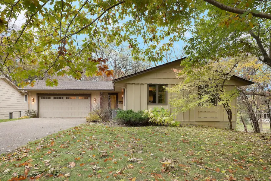 545 Arthur Street, Edina, MN 55343 - Image #2