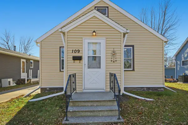 109 5th Avenue W, West Fargo, ND 58078