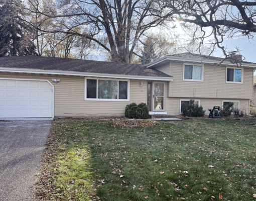 3725 80th Avenue N, Brooklyn Park, MN 55443