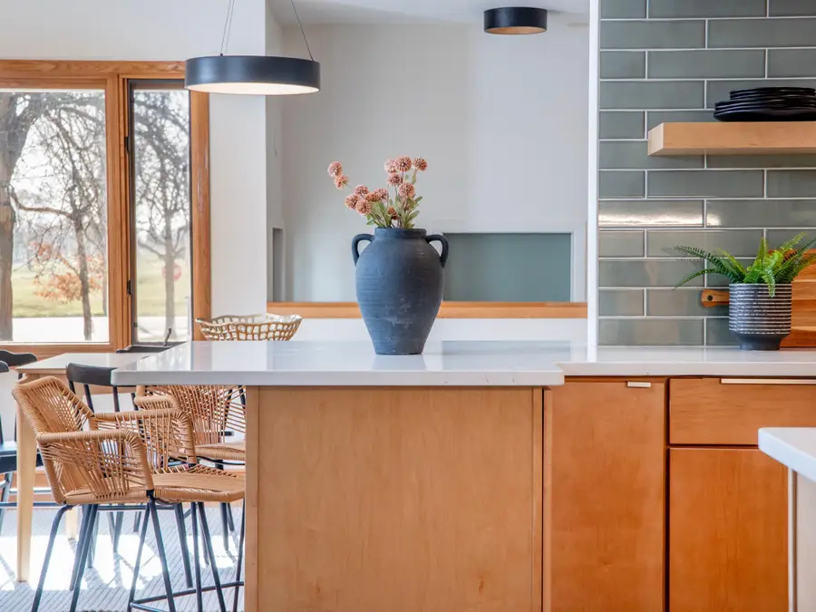 1460 Eleanor Avenue, Saint Paul, MN 55116 - Image #2