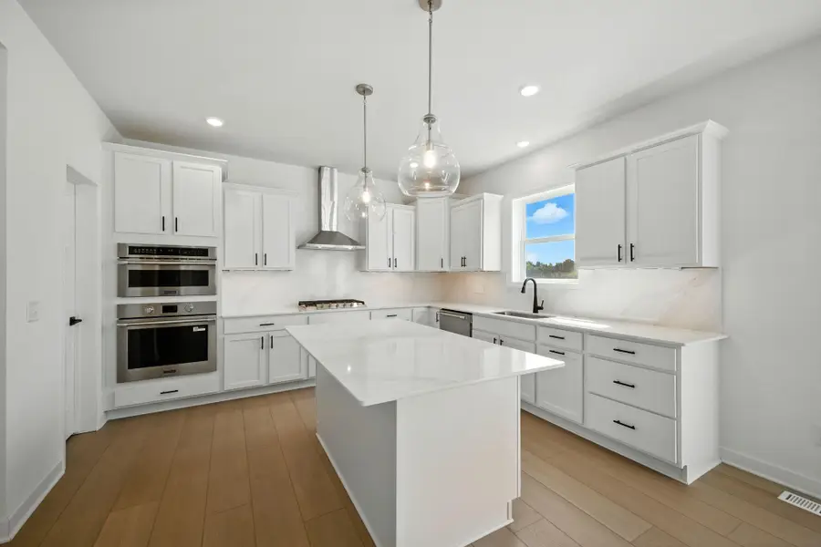 12103 Aurora Avenue, Rogers, MN 55374 - Image #2