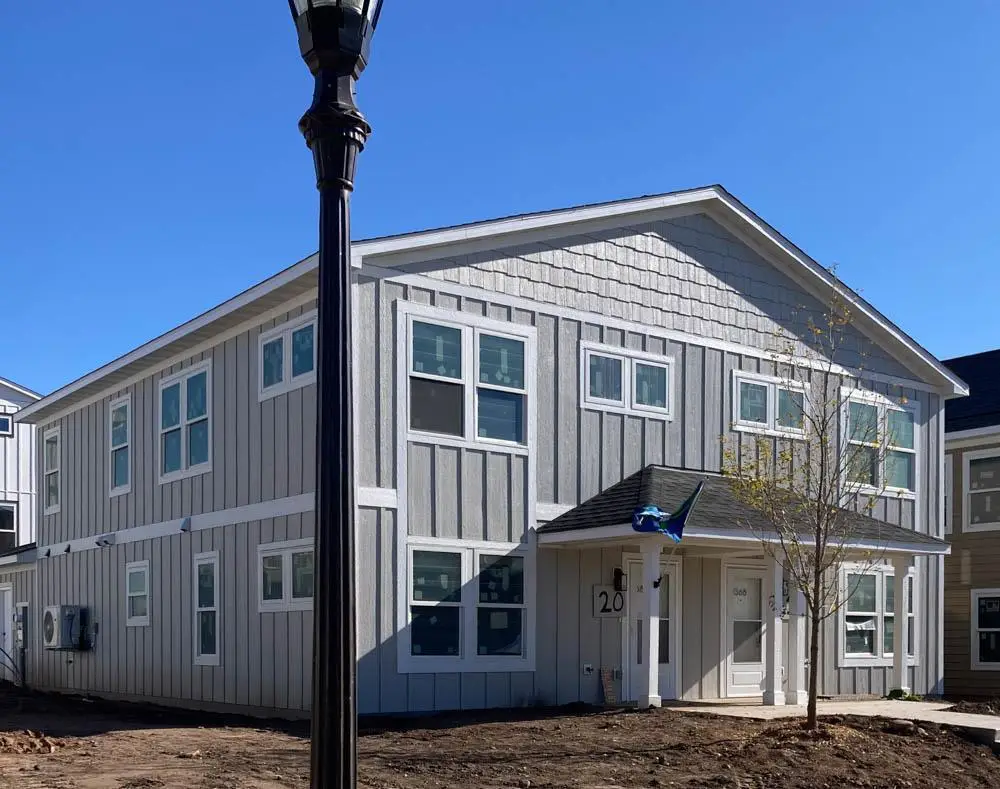 1368 Winthrop Street N #1, Saint Paul, MN 55119 - Image #1