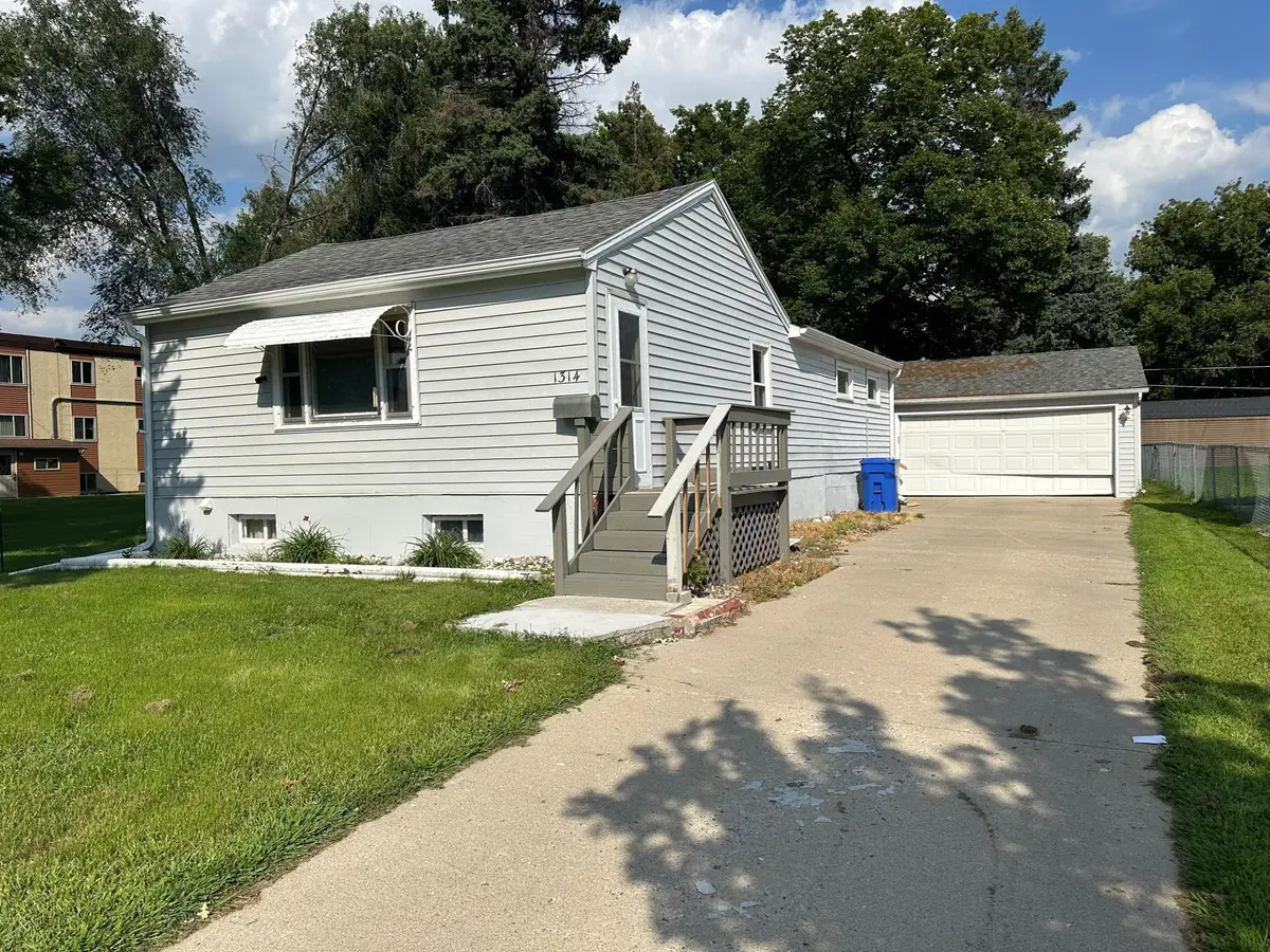 1314 14th Street S, Fargo, ND 58103 - Image #1