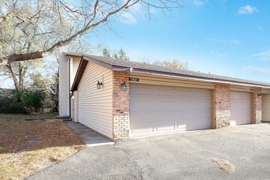 13621 Heather Hills Drive, Burnsville, MN 55337 - Image #2