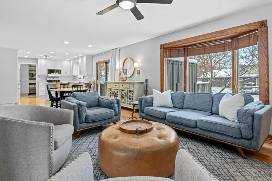 5816 Oxford Street N, Shoreview, MN 55126 - Image #2