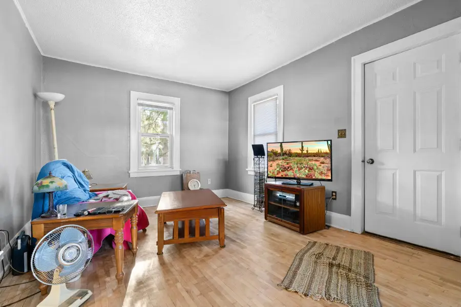 828 Iroquois Avenue, Saint Paul, MN 55119 - Image #3