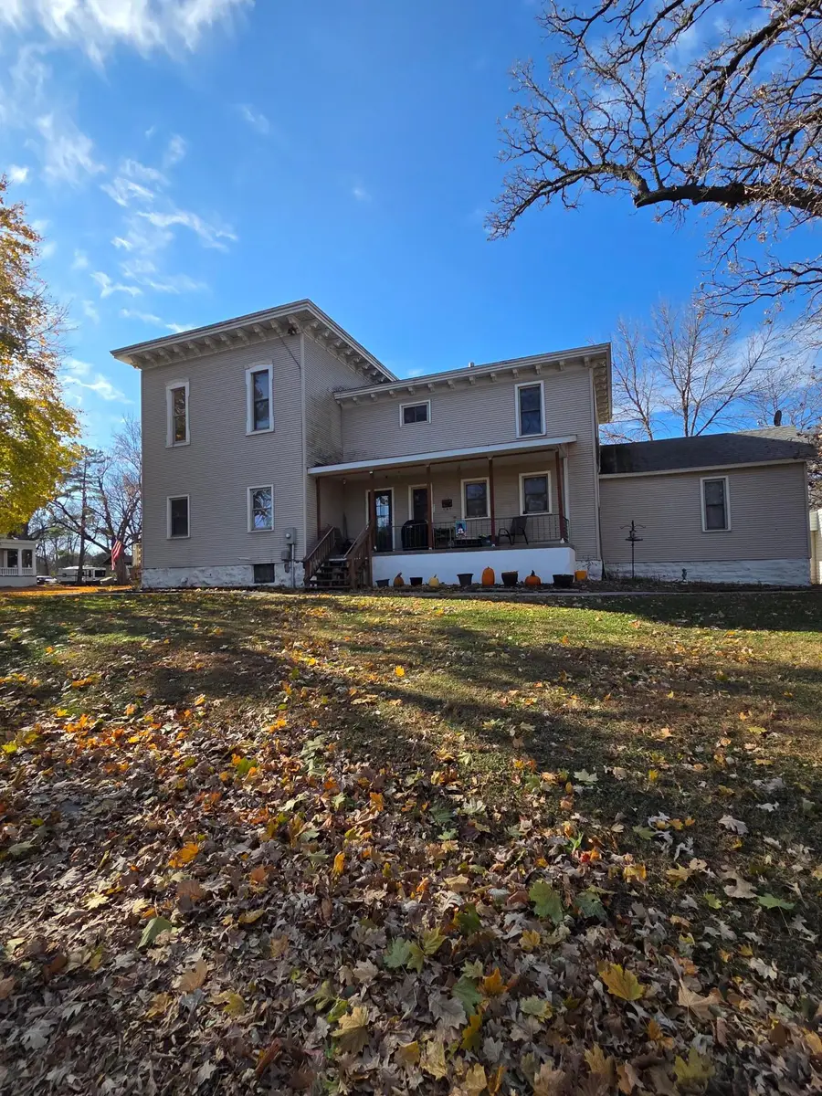 621 Elm Avenue E, Waseca, MN 56093 - Image #2