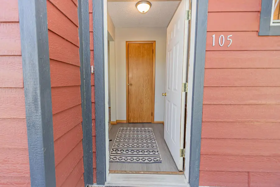 105 Ross Garden Nw, Alexandria, MN 56308 - Image #2