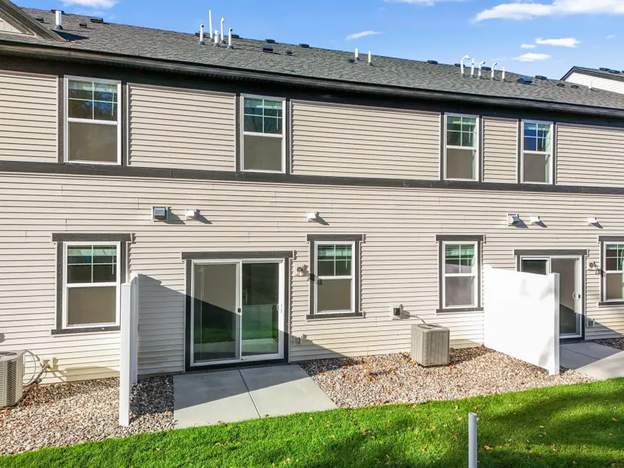 10518 Harbor Lane N, Maple Grove, MN 55369 - Image #3