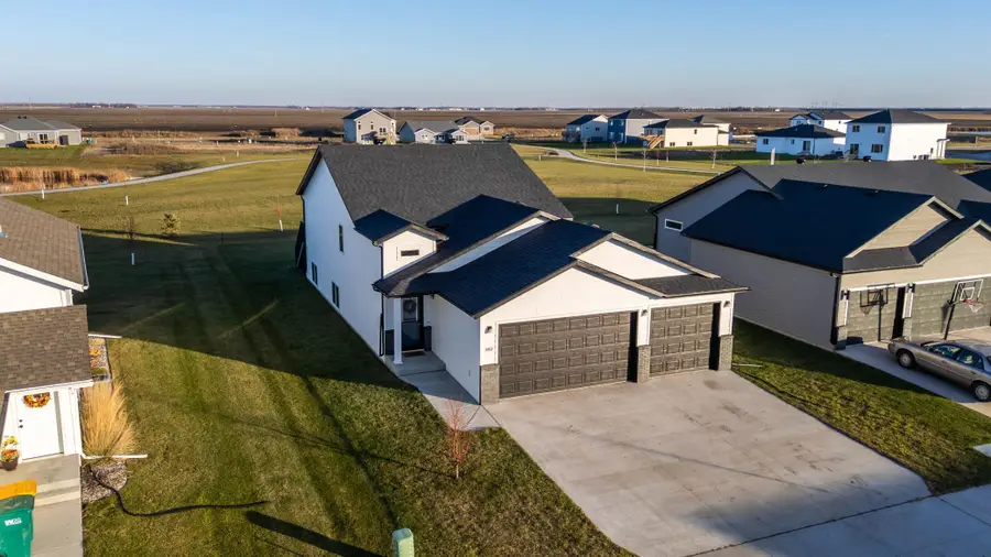 302 8th Street E, Horace, ND 58047 - Image #2