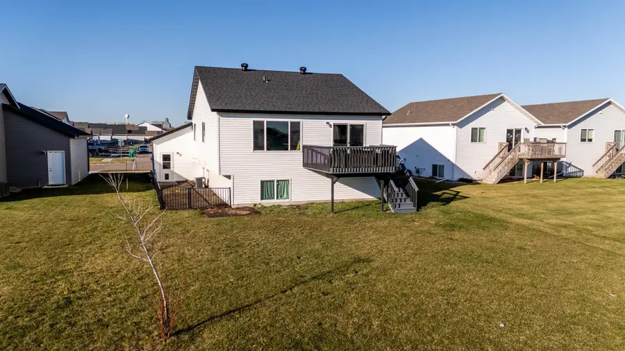 302 8th Street E, Horace, ND 58047 - Image #3