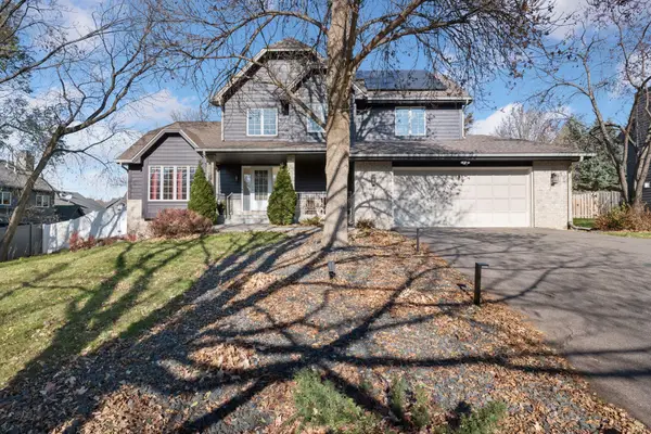 12634 Hilloway Road W, Minnetonka, MN 55305