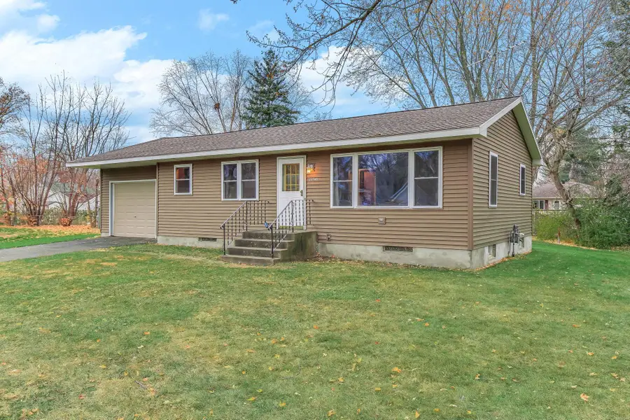 30740 Palmer Court, Lindstrom, MN 55045 - Image #2