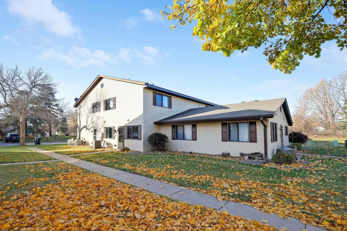 6611 83rd Court N, Brooklyn Park, MN 55445 - Image #1